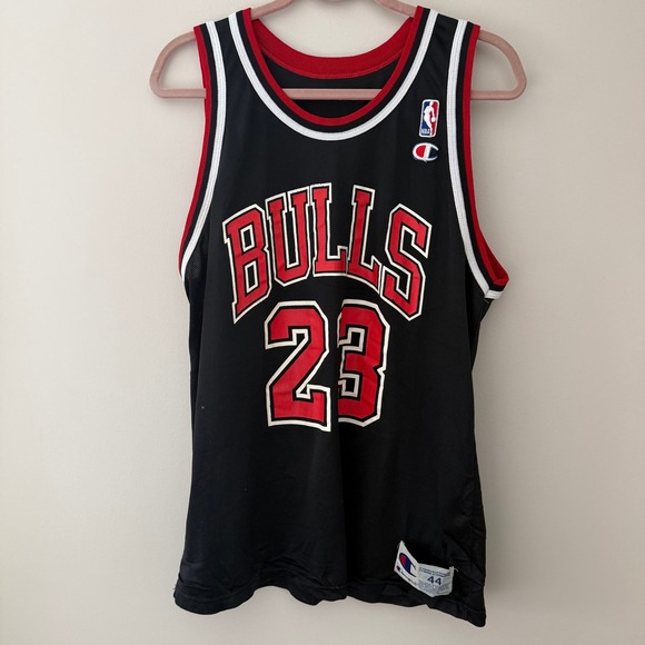 VINTAGE 90s Chicago Bulls Michael Jordan 23 Champion Basketball Jersey